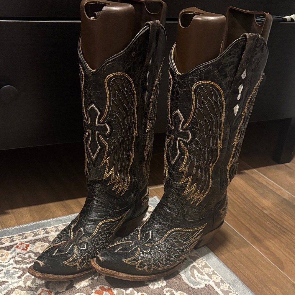 Black and Gold Western Cowboy Boots with Angel Wings and Cross